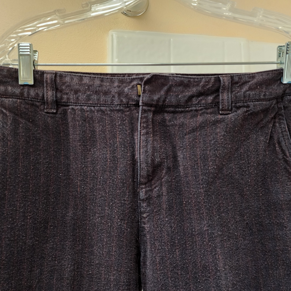 Eddie Bauer Men's Corduroy Pants in Dark Brown